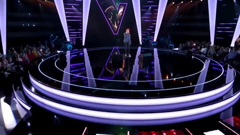 Young singer delivers Billie Eilish's "Lovely" to perfection on The Voice Kids Vlaanderen