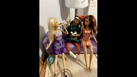 Snoop on the stoop Christmas