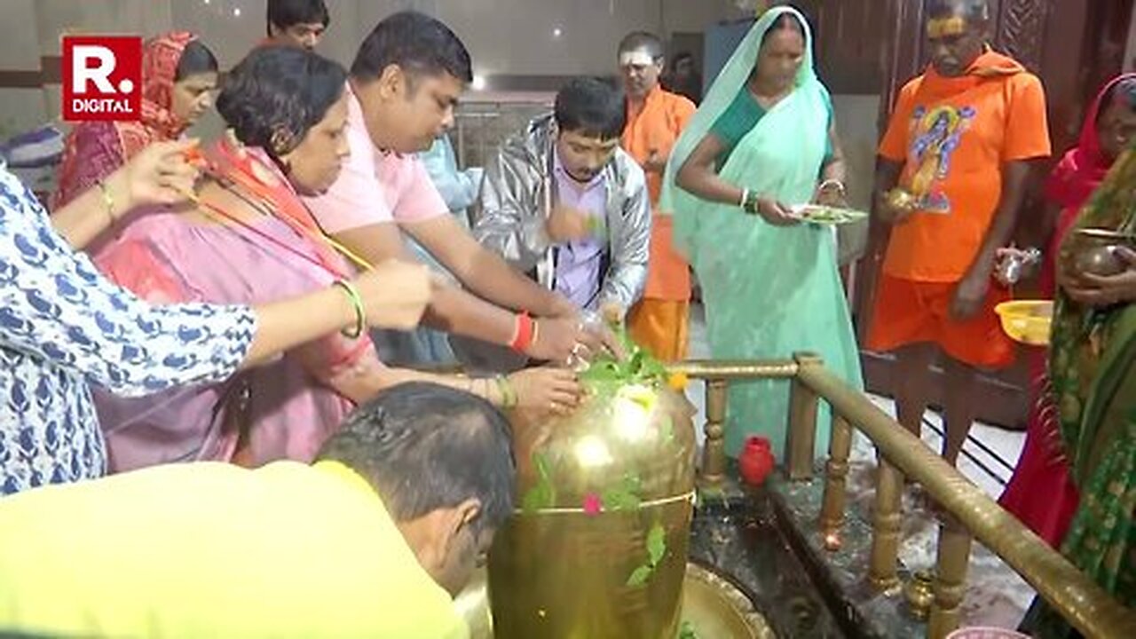 Mahashivratri 2025_ Devotees Across India Offer Prayers To Lord Shiva