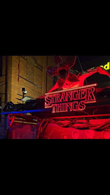 Przystanek Stranger Things [Rumble Short]