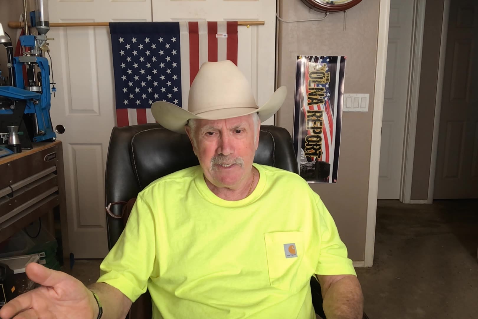 Guess What, The Engine Pylons On An MD-11, Are Identical To The Engine Pylons On An MD10!