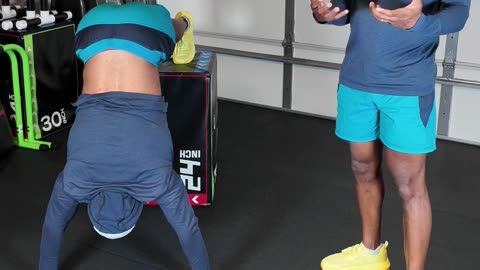 MODIFIED HANDSTAND PUSH UP