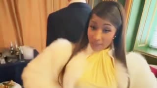 SCOTTY B DOING HIS THING!!!😎🇺🇸😂😂😂