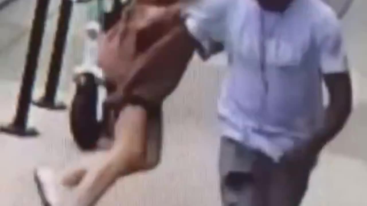 Blacks Attack random White women