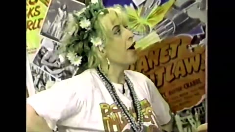 Commander USA's Groovie Movies: The Being