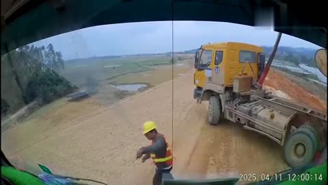 🚗🔥 Truck Seat Zaps Out in a Bad Day - Unbelievable Incident! | FeedMyCuriosity