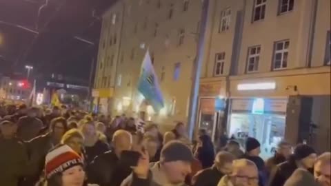 ＂Islamists out!＂ The Germans have had enough. Europeans have had enough.