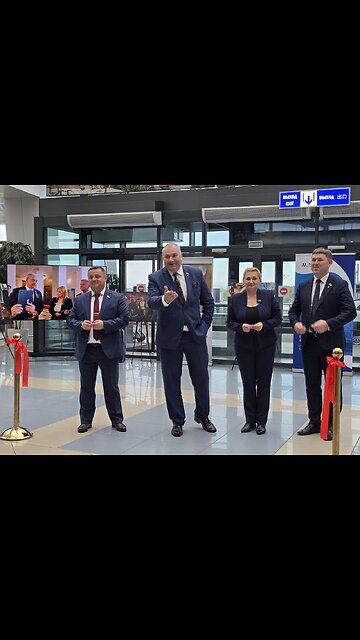 Living Paintings: Exhibition "For the Next Day of the Whole Earth" Opens at Minsk National Airport