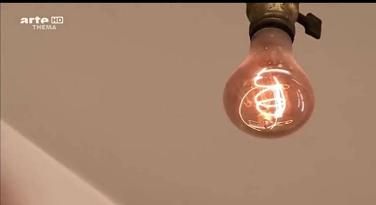 THE LIGHTBULB CONSPIRACY - DOCUMENTARY (2010) 💡
