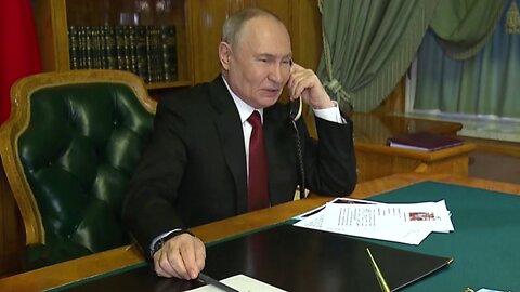 Putin conversa con una niña cuyo sueño hizo realidad con el 'Árbol de deseos'