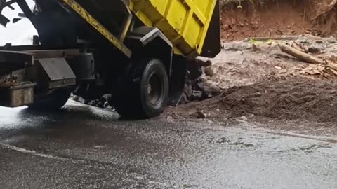 The truck almost rolled over while unloading