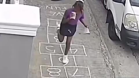 WOW!!! She did this to put a smile on their faces #fyp #fypシ #fun #dance #hopscotch