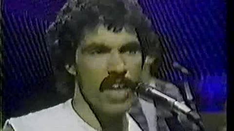 Daryl Hall & John Oates - How Does It Feel To Be Back = Solid Gold 1980