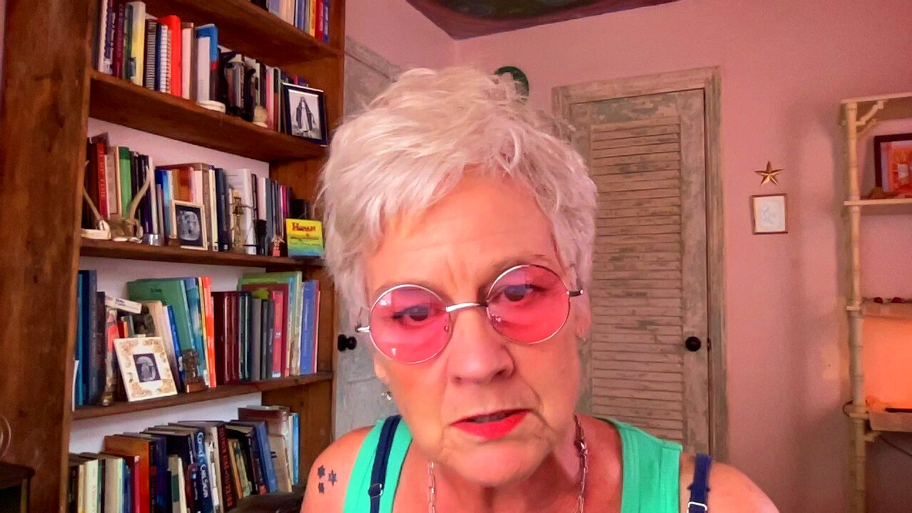 Lady Melody reads the Deathly Hallows-episode 139