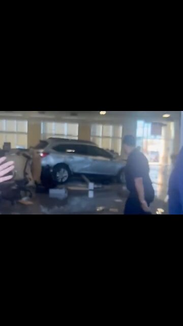 An Angry Customer Drives Through A CarMax Dealership, Injuring 8, Two In Critial Condition