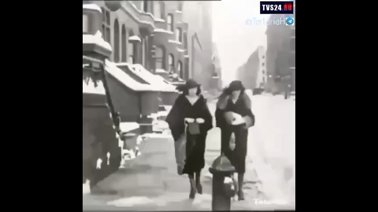 Early 1900s First Mobile Phone