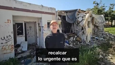 Rehén liberado regresa a casa: “Mi casa está rota como mi corazón”