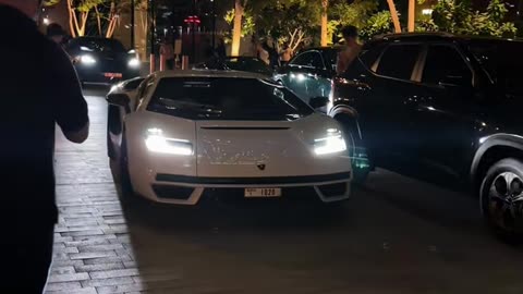 🏎️ #ferrari #uae #dubai #kcars #bugatti