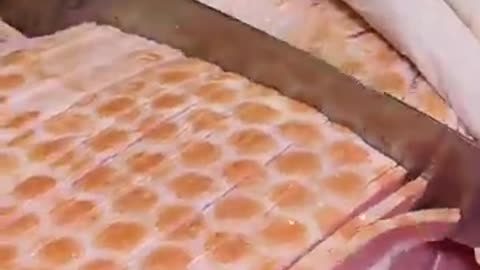 1,200 Sold Daily by Just 3 Sisters?! Best American-Style Pizza Hot Dog in Korea! 🌭🍕🔥 #shorts