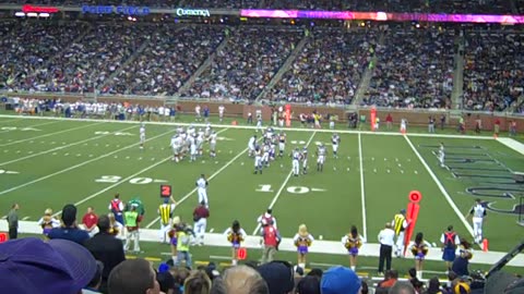 GOING INTO HALF TIME,,,VIKINGS VS GIANTS ON THE SHEA SHOW