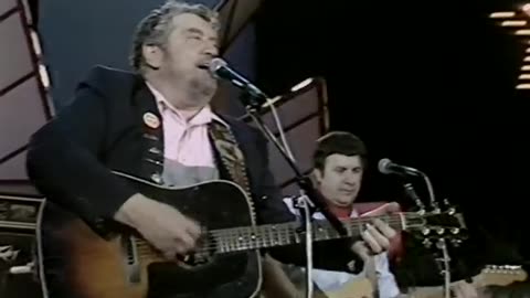 Sing Country Boxcar Willie Special