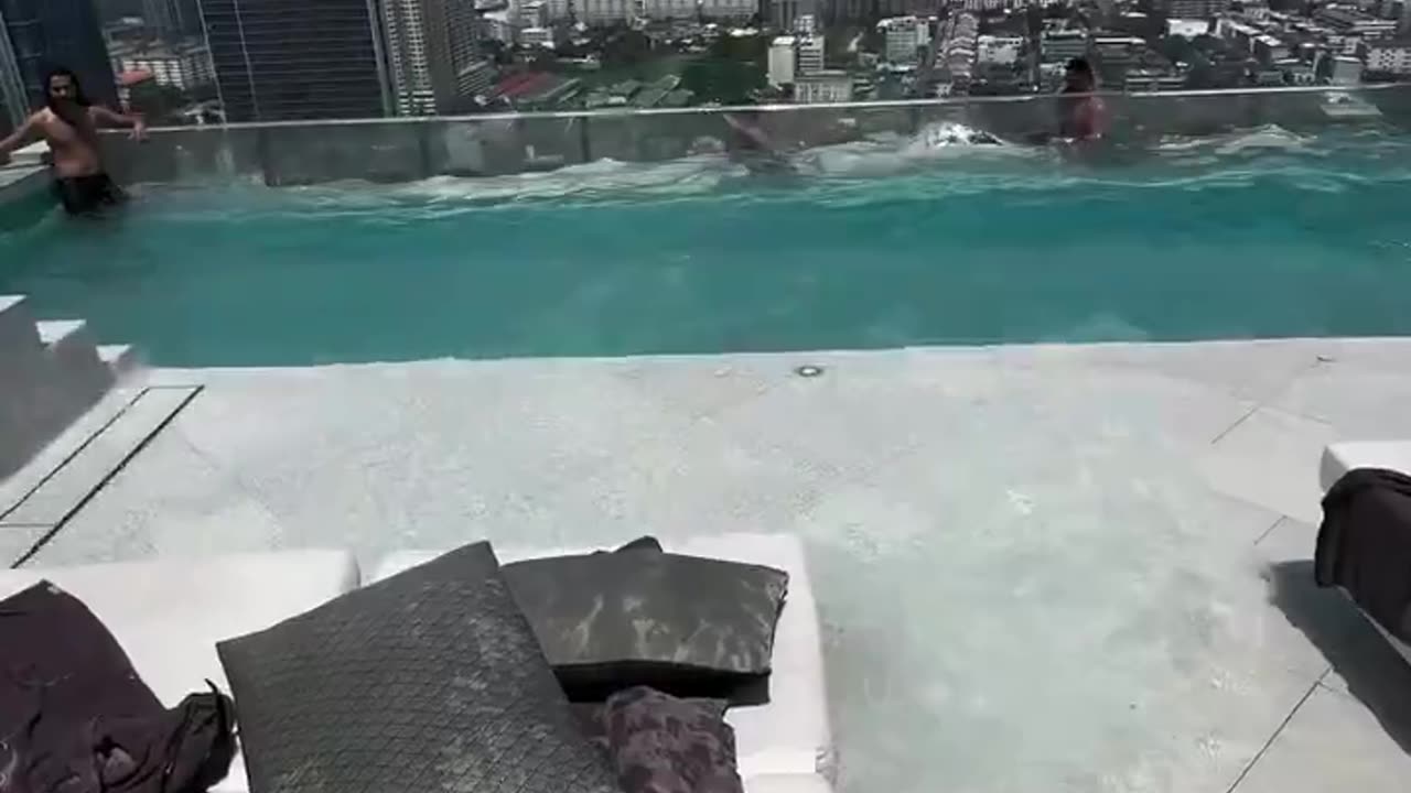 Unbelievable scene in Bangkok