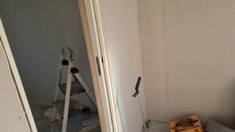 Cabin building progress 🪟