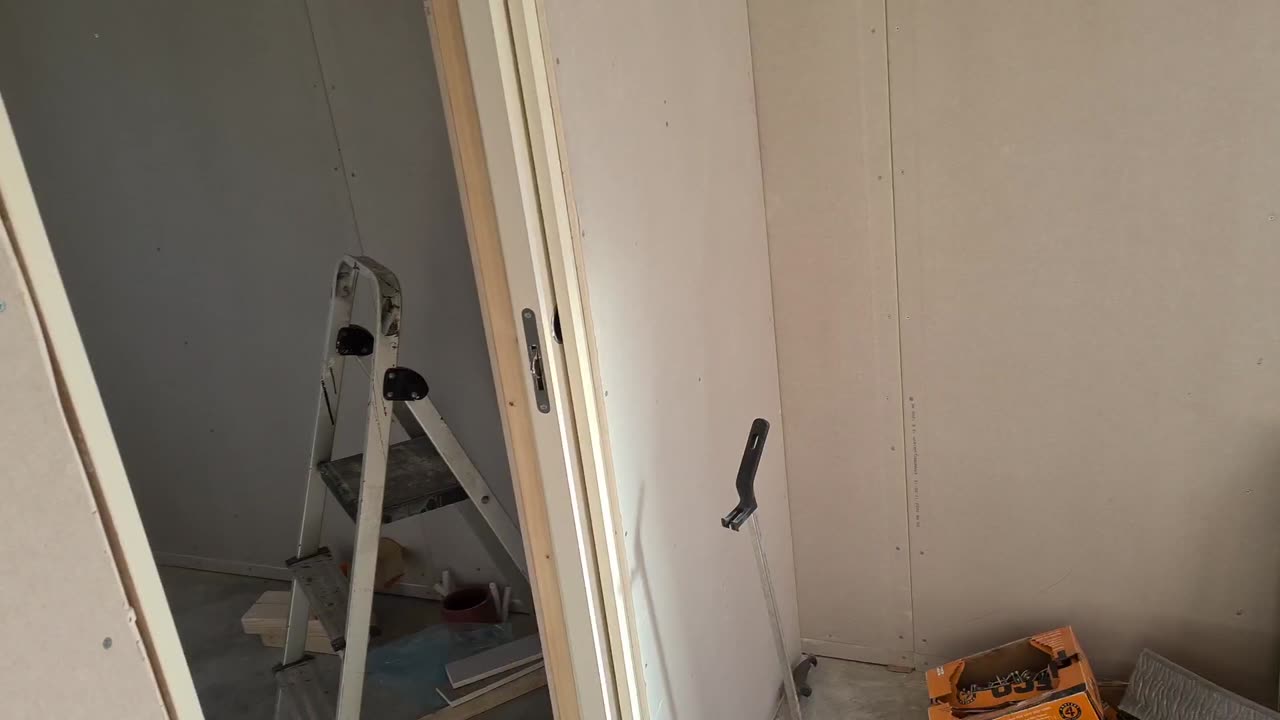 Cabin building progress 🪟