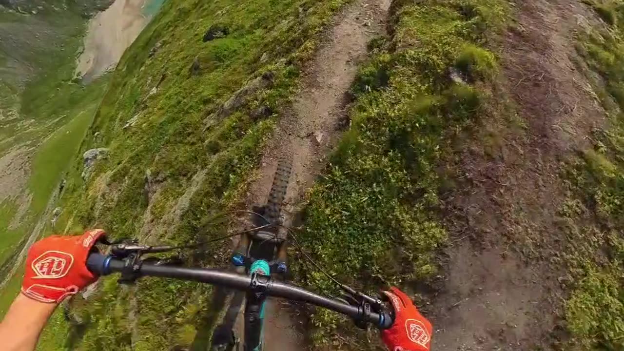 Ridge Riding With a Breathtaking View