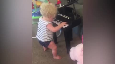 Funny Kids Fails under 1 minute challenge! 😂