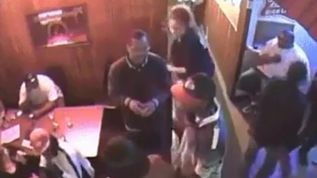 😮👊 This Hero Saves The Day With His Quick Thinking! | FeedMyCuriosity
