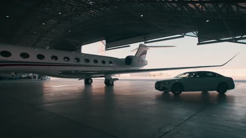 Ever wondered what it’s like to fly in a private jet? (4K)