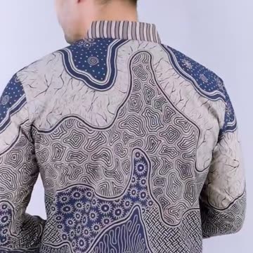 Indonesian Batik Slimfit Shirt with Inner Lining – Prabuseno Motif, Modern Style