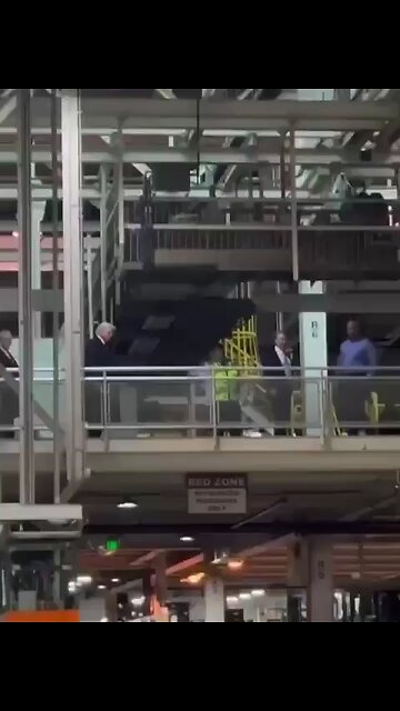 Trump DESTROYS Heckler Calling Him "Pedo Protector" – Epic "F YOU" + Double Bird at Ford Plant! 🔥🖕