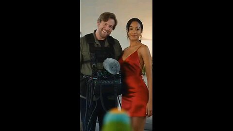 This Short Has the Most Savage Bird Commentary on YouTube #parrot #parrotcomedy #parrotfunnytalking