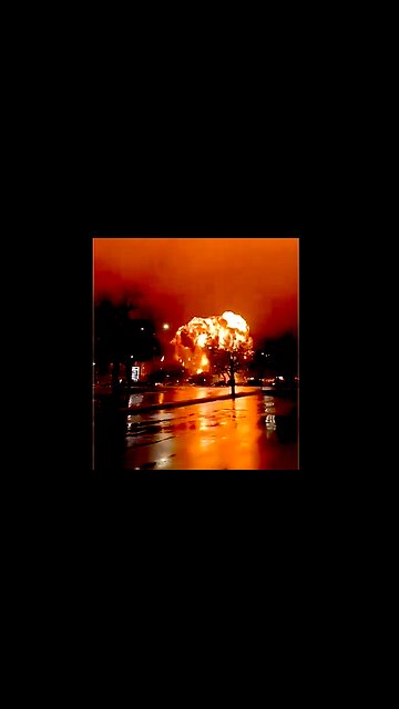 Check Out the Plasmoids and the Mushroom Cloud in Philly