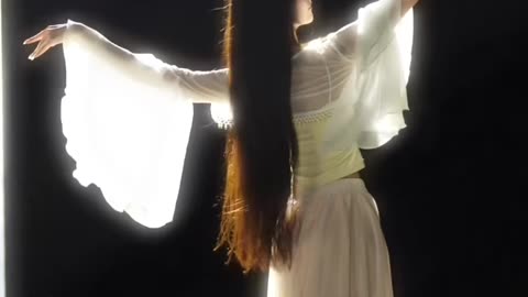 Adorable Pearl Gown Fiery Romantic Dance | Daily Beauty EP 794