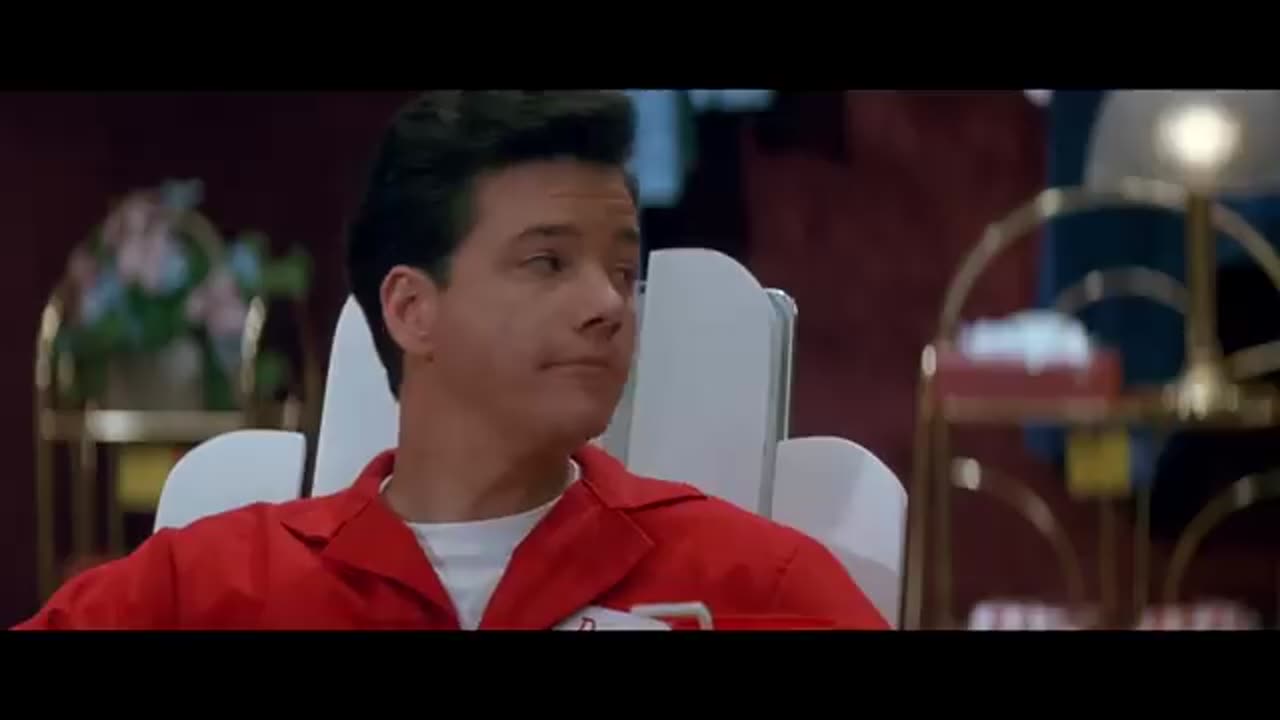 Mr Kitty- Habits( Carrer Oportunities 1991- Jennifer Connelly)