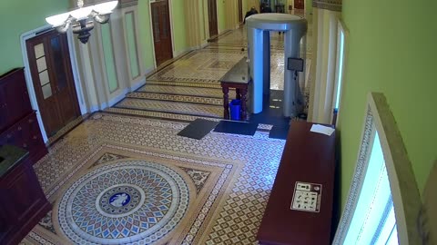 0304USCS03SenateGallerySWnearS324_2021-01-06_14h00min01s970ms.mp4