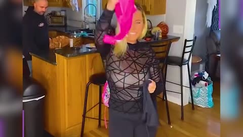 Life's a Comedy Show — And These Funny Girls Are the Headliners 🎭😂