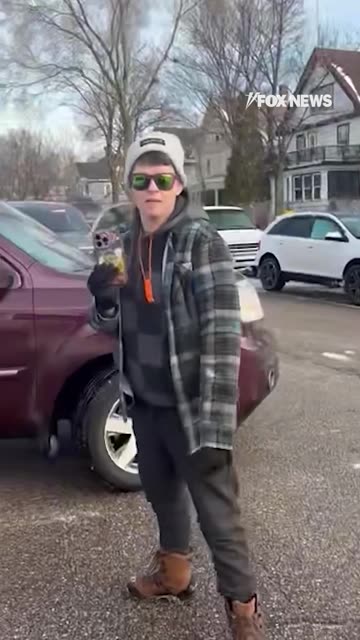 Cell phone video obtained by Fox News shows moments leading up to deadly Minneapolis shooting.