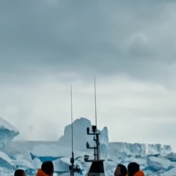 GIANT ALIEN SHIP FOUND FROZEN IN ARCTIC ICE! (It Woke Up!)