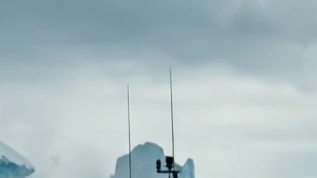 GIANT ALIEN SHIP FOUND FROZEN IN ARCTIC ICE! (It Woke Up!)