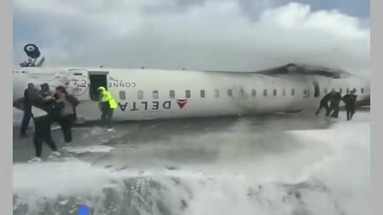 Avião capota Canadá