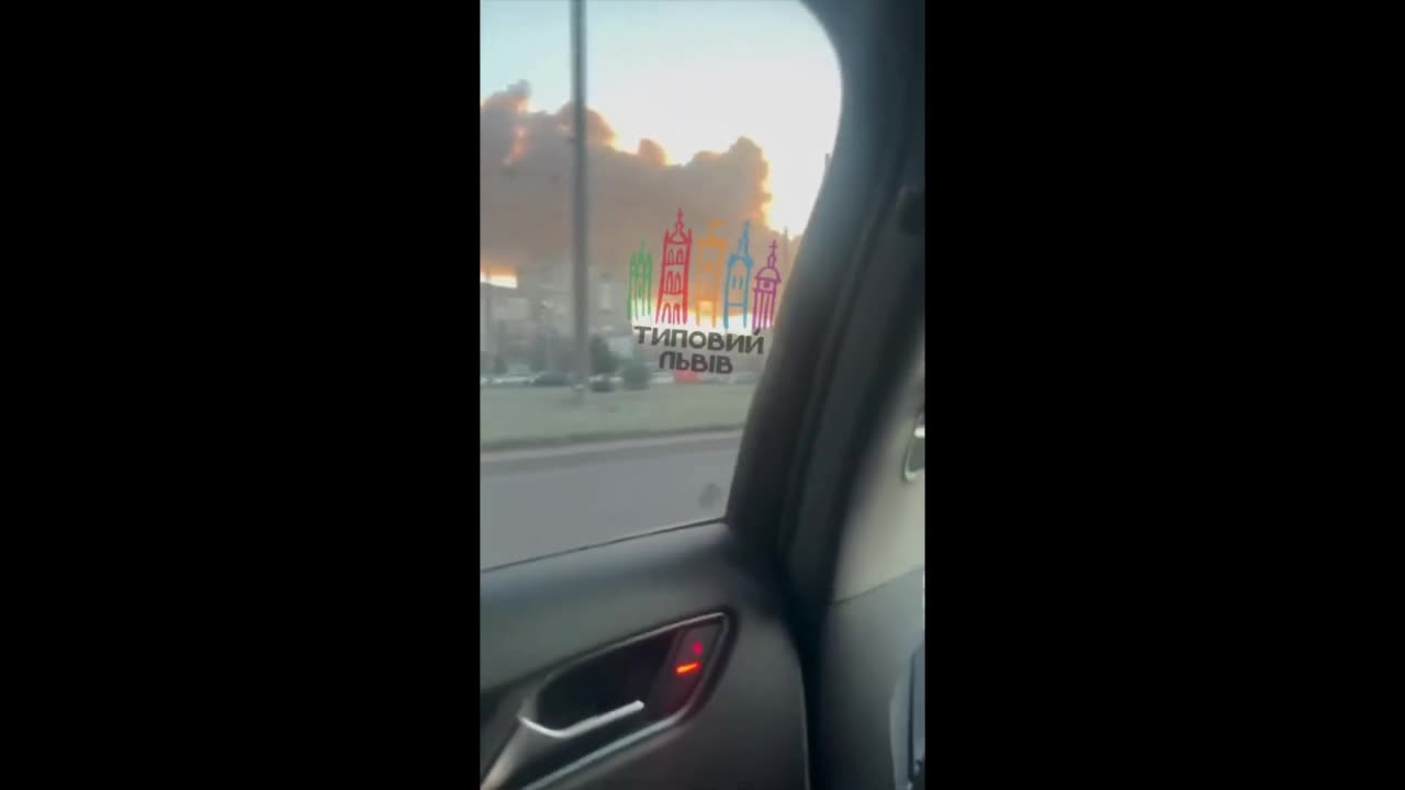 Εκρήξεις συγκλονίζουν τη δυτική Ουκρανία μετά από ρωσικές επιθέσεις