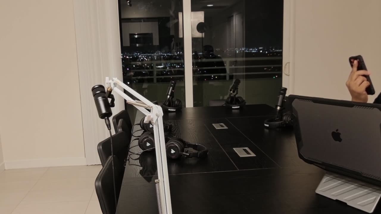 5 STAR LIVESTREAM - Don't Put Her On A Pedestal