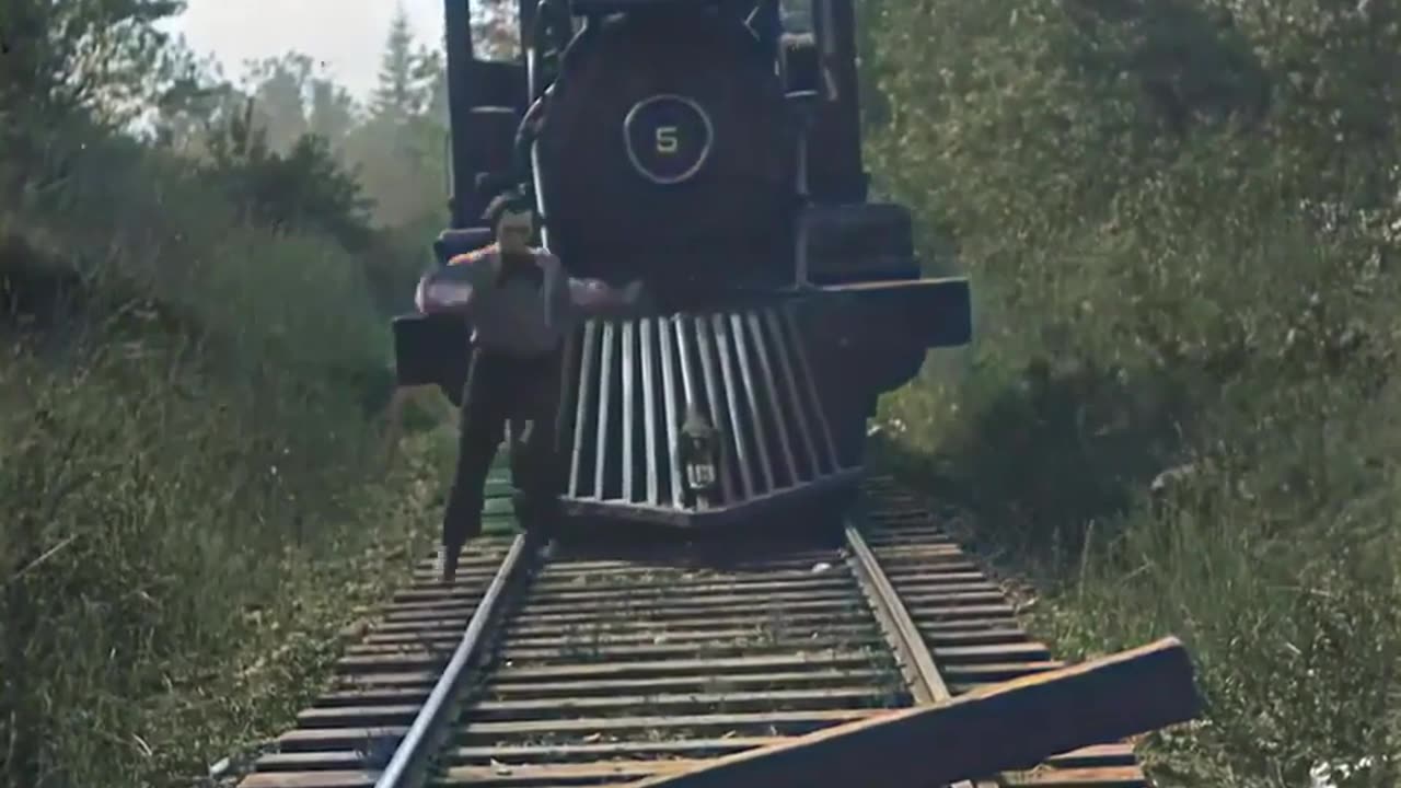 🔥🎥 Watch This Jaw-Dropping Stunt From 1926 That'll Leave You Speechless! | FeedMyCuriosity