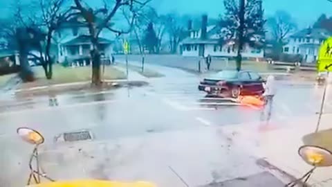 Heroic Traffic Guard jumps in front of car to save child.