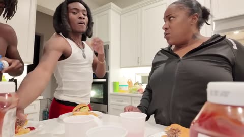 VLOGMAS DAY 2: MAKING HOMEMADE JUICY BURGERS , GROCERY SHOPPING