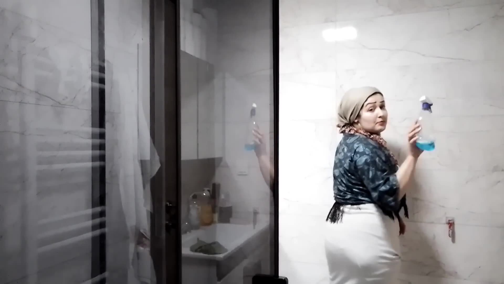 DUŞA KABİN TEMİZLİK🐻🥛🍭🩷 #clean #temizlik #دويتو #اكسبلور